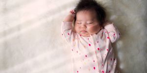 baby-girl-sleeping-at-home-picture-id522789340.jpg
