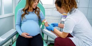 pregnant-woman-having-a-blood-test-picture-id1196976369.jpg