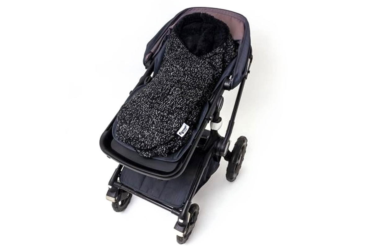 Cocoon blankets for car seats and prams