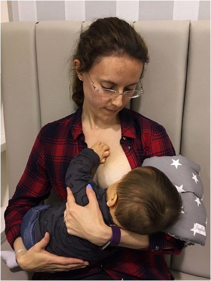 Sabrina breastfeeding her son