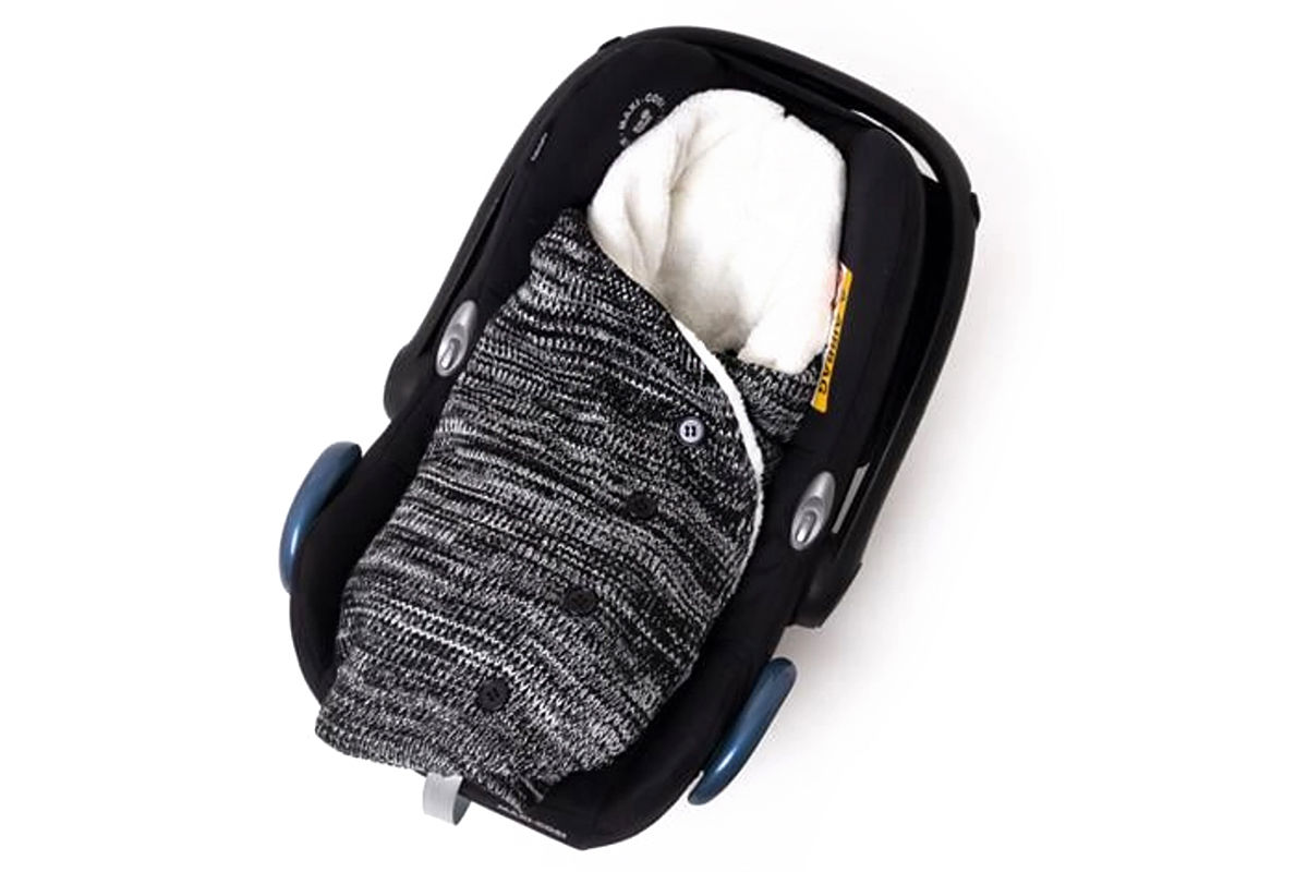 Cocoon blankets for car seats and prams